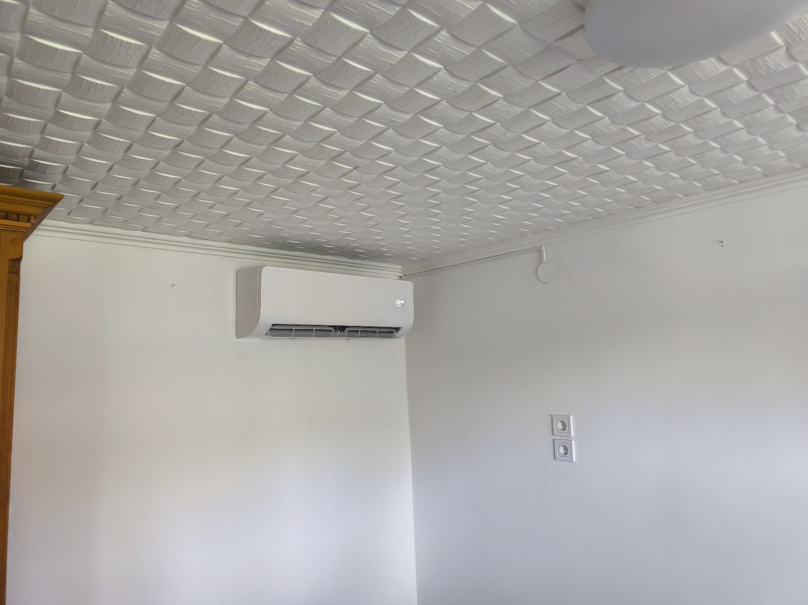 Midea Xtreme Save beltéri felszerelve